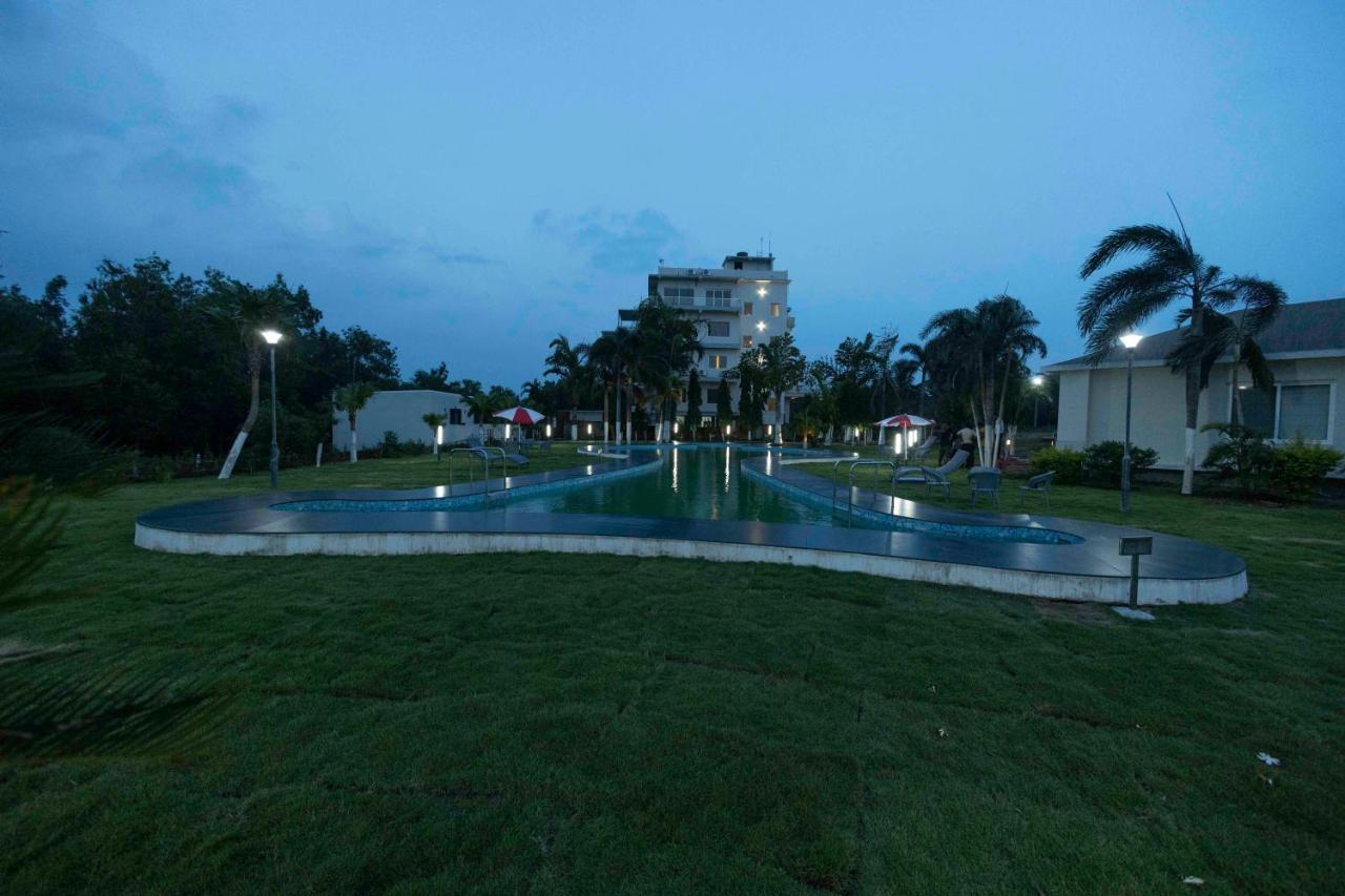 Samudra Resorts And Spa Puri Exterior photo